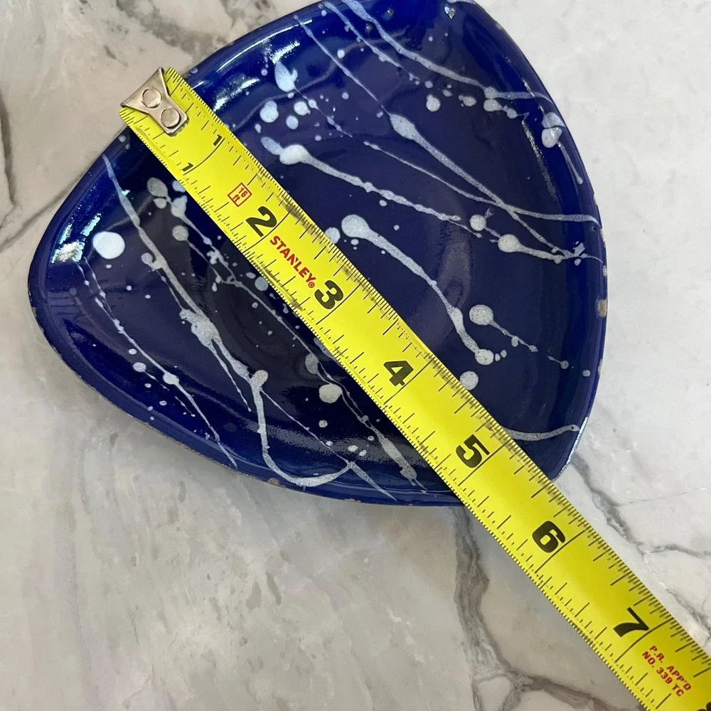 Blue and white Splatter Trinket Dish‎